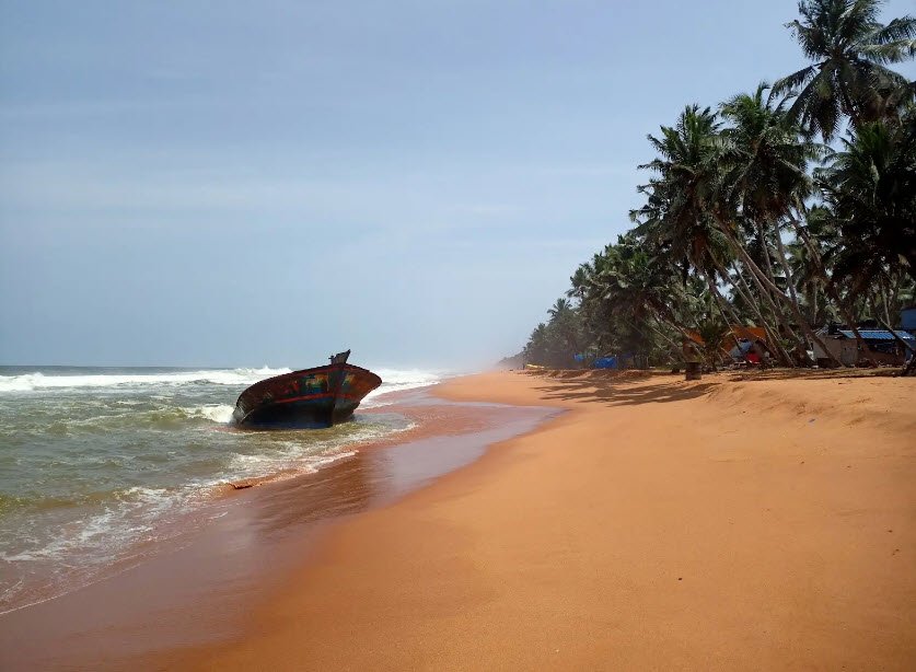 Ponnapudi Beach
